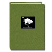 

Pioneer Photo Album Fabric Frame Bi-Directional Memo Photo Album, Fabric Covers, Holds 300 4x6" Photos, 3 Per Page, Color: Hunter Green.